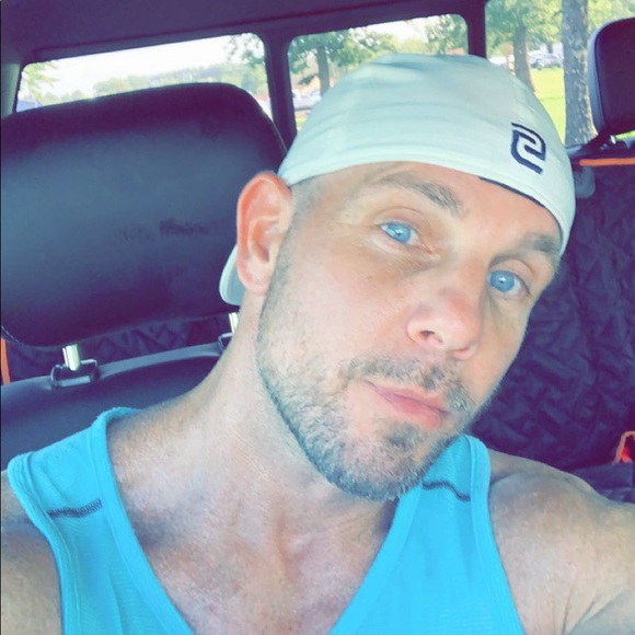 Meet your Posher, Doug - Picture 3 of 4